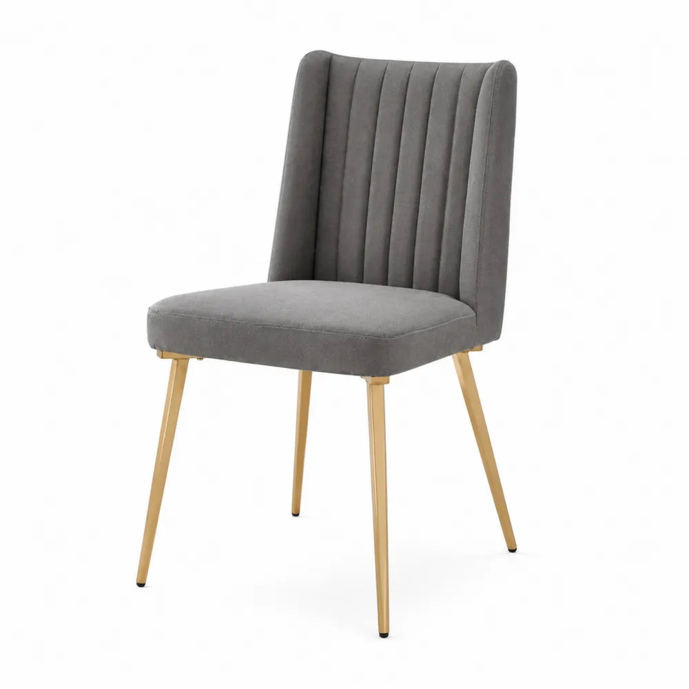 Chaise en tissu avec pieds métalliques